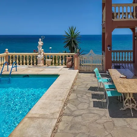 Вілла Coastal Retreat 5br - Pool & Seaviews *