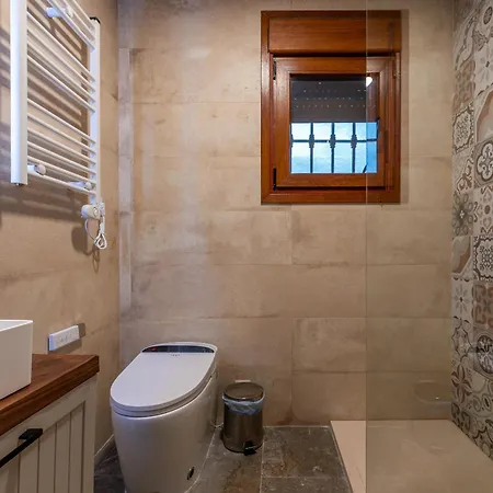 Coastal Retreat 5br - Pool & Seaviews Вілла