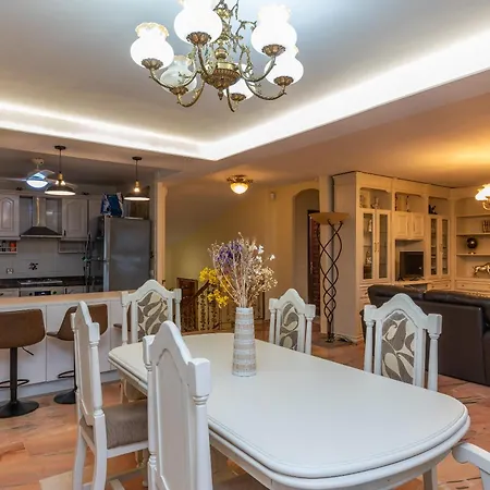 Вілла Coastal Retreat 5br - Pool & Seaviews